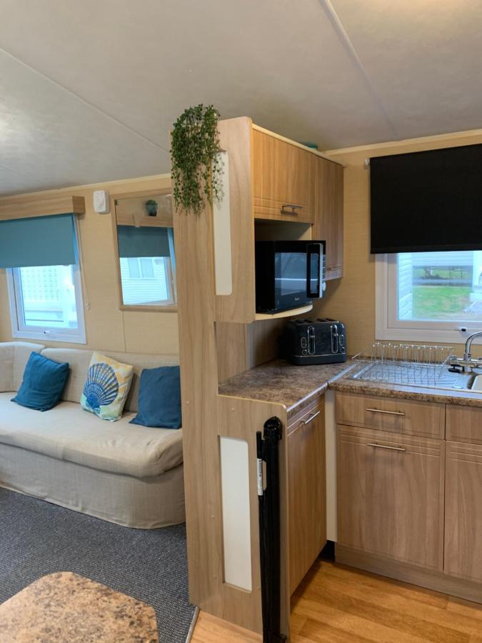 Newquay Bay Porth Caravan Hotel Exterior photo